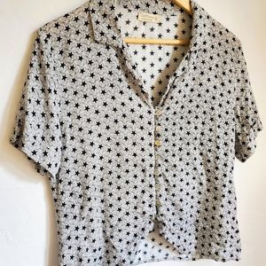 Cropped black and white blouse